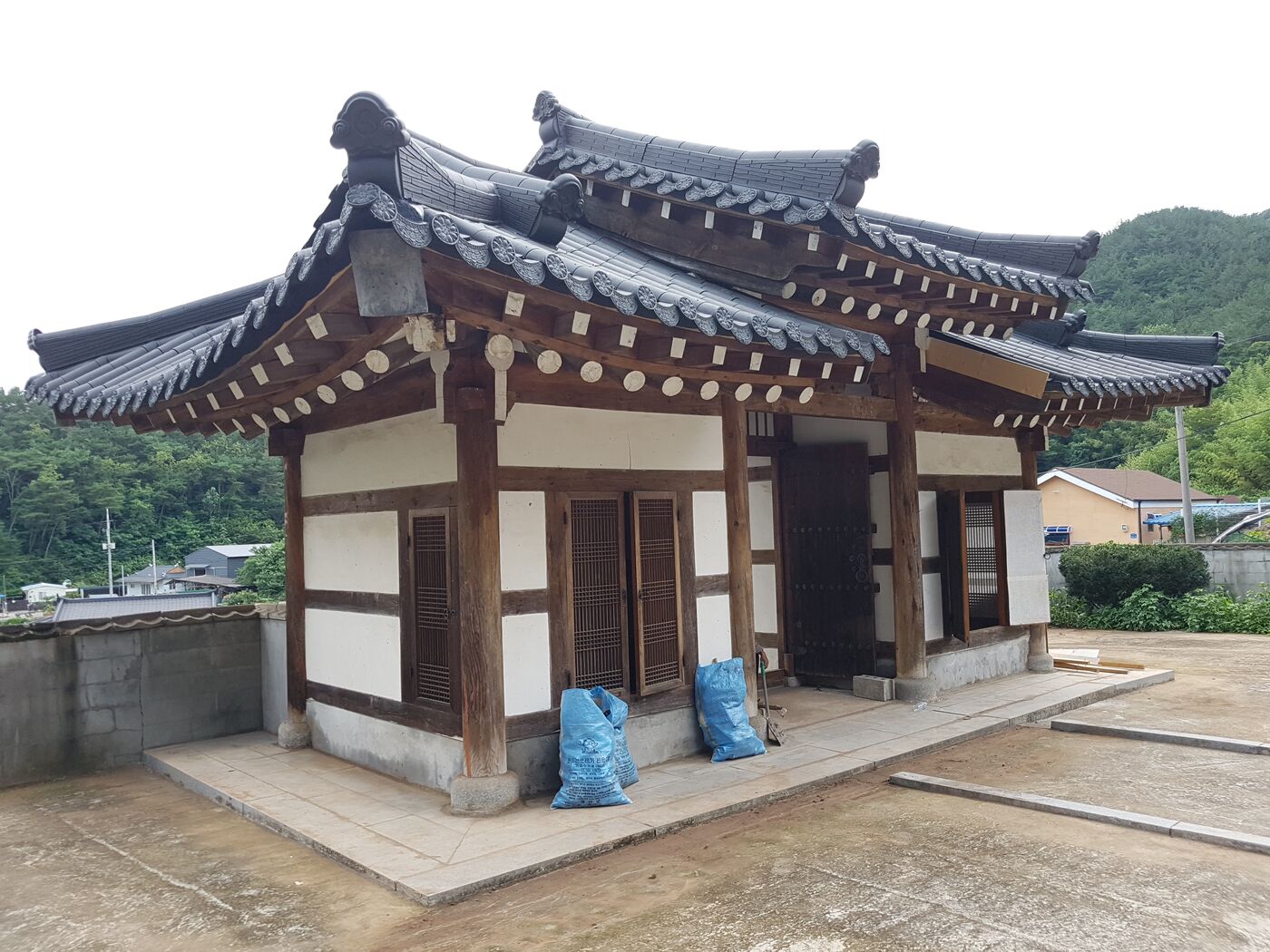 제실 기와 시공